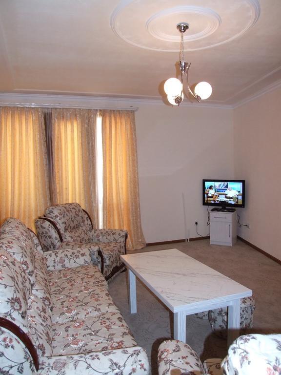 Hotel Central Jermuk Quarto foto